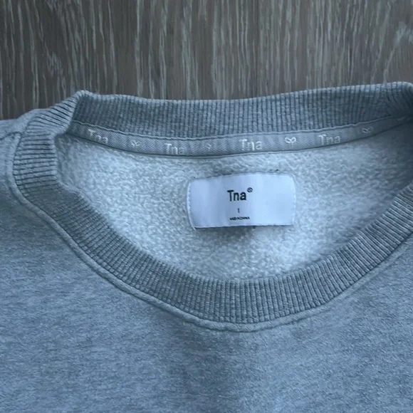 TNA boxy oversized crew - Picture 2 of 4